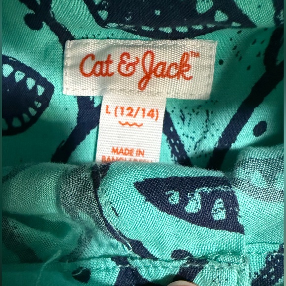 Cat & Jack Blue Shark Patterned Boys Shirt - Picture 3 of 3